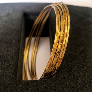 Pulsera de Oro 18 klts. Peso: 19,3 grs. Dama