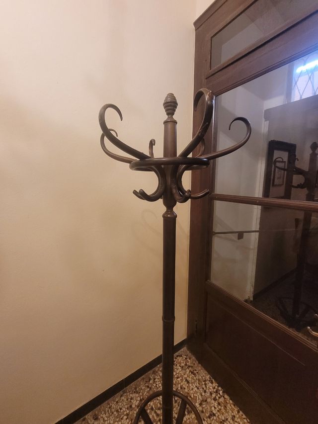 Appendiabiti Thonet anni '70