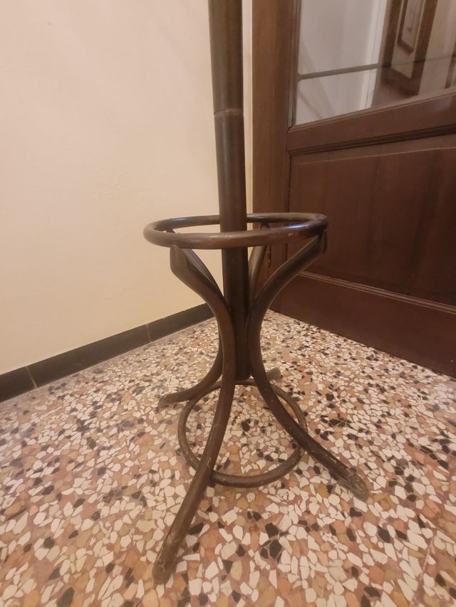 Appendiabiti Thonet anni '70
