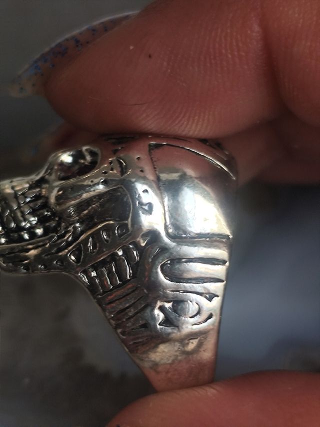 Anillo Calavera Ojos Rojos Plata 25mm