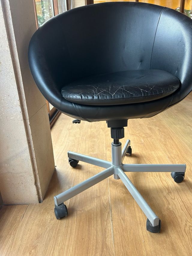 Silla de oficina Ikea con ruedas