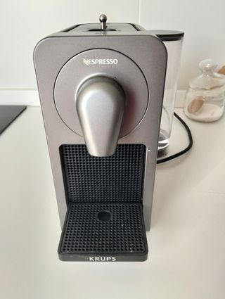 Cafetera Nespresso como nueva