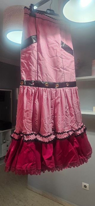 Traje Flamenca y Falda Rociera Rojo/Blanco