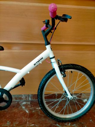 Bicicleta Btwin 20" de 6 a 9 años
De 1'20m a 1'35m