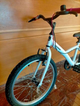 Bicicleta Btwin 20" de 6 a 9 años
De 1'20m a 1'35m
