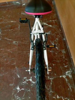 Bicicleta Btwin 20" de 6 a 9 años
De 1'20m a 1'35m