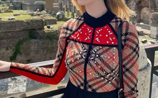 Vestido Beige y Rojo