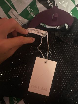 Vestido de fiesta negro con brillos
