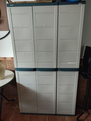 Armario 3 puertas gris