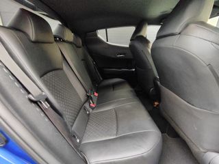 Toyota C-HR Advance Luxury 2.0 180H