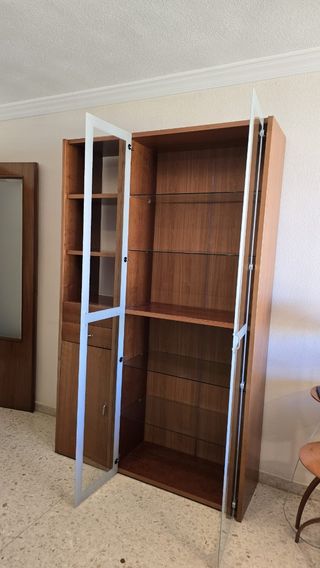 Mueble comedor cristal y cajones madera