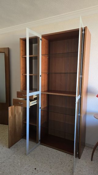 Mueble comedor cristal y cajones madera