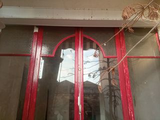 Puertas de balcón antiguas de madera