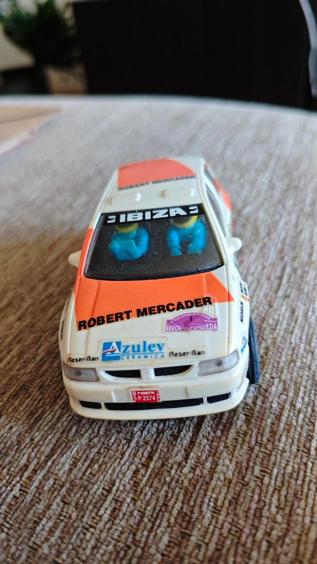 Scalextric Seat Ibiza Naranja y Blanco