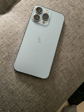 iPhone 13 Pro 128GB, salud de la bareria 83%
