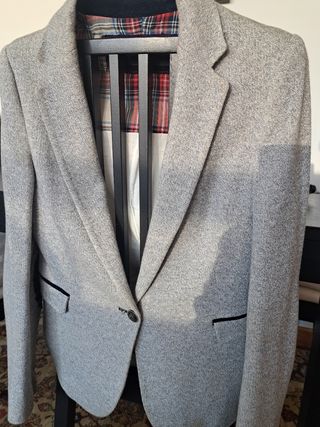 Chaqueta americana gris