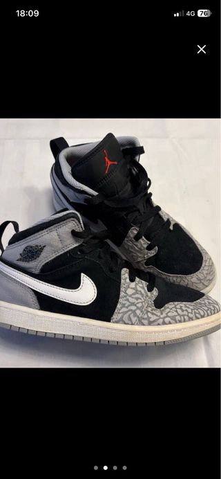 Jordan Zapatillas Negras y Grises