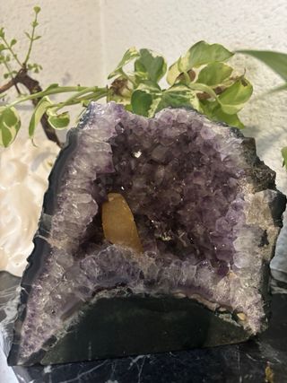 Geoda de Amatista Natural