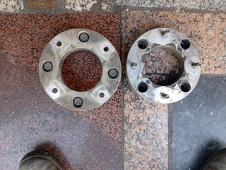 Separadores Suzuki Ltz delanteros 
Miden 3cm