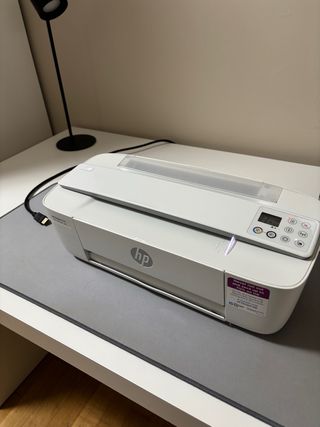 Stampante HP Deskjet bianca