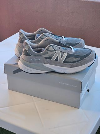 New Balance 990 v6 T 44.5 