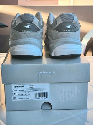 New Balance 990 v6 T 44.5 