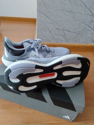 Zapatillas Adidas Solarglide Grises y Blancas