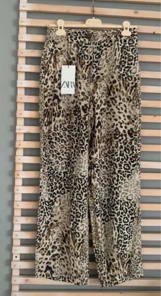 Pantalón Zara Animal Print Talla XS