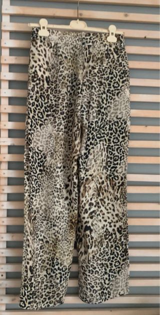 Pantalón Zara Animal Print Talla XS
