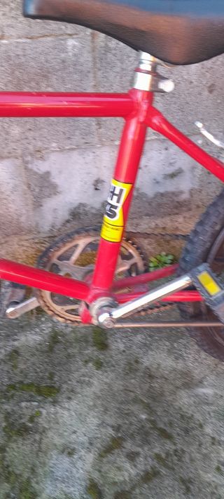 Bicicleta BMX BH MAG Roja