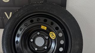 Rueda de repuesto Continental nueva y kit completo