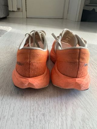 Zapatillas New Balance FuelCell Rebel v4