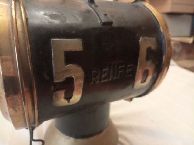 Carrello posteriore RENFE Lantern Bronze