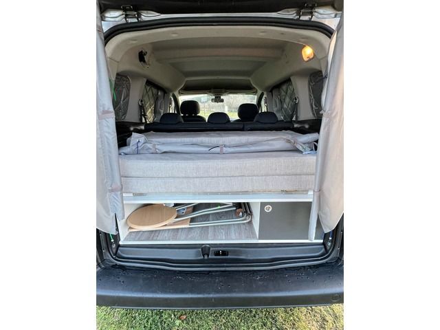 Peugeot Partner Tepee Combi 1.6 HDI FAP Outdoor 82 kW (112 CV)