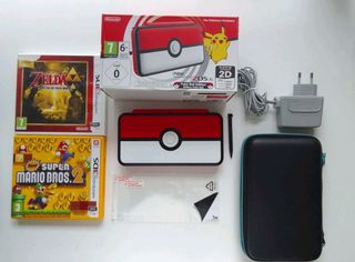 Nintendo 2DS XL Poké Ball + 2 juegos