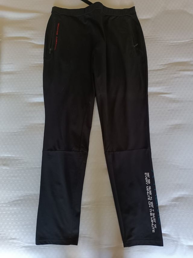 Pantalones deportivos negros