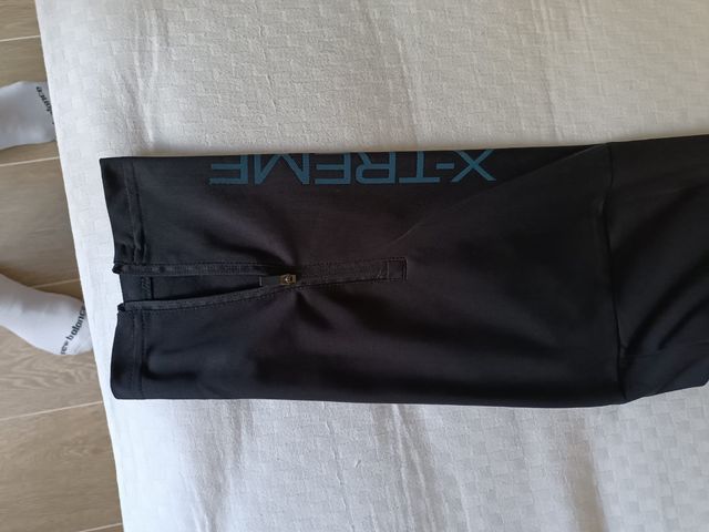 Pantalones deportivos negros