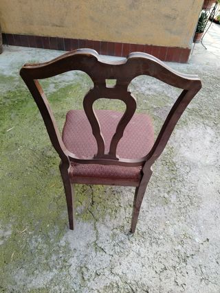 N. 7 Sedie imbottite in legno marrone