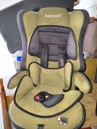 Seggiolino auto Babyauto verde