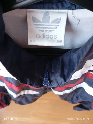 Chaqueta Adidas Retro Azul y Roja