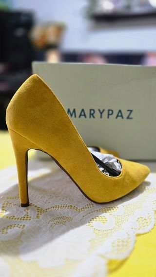 Zapatos de tacón MARYPAZ amarillos talla 38