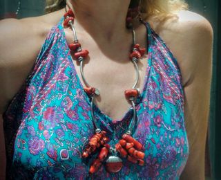 Collar Coral Rojo y Plata