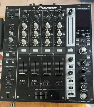 Mixer Pioneer DJM-750K