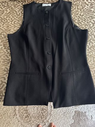 Chaleco negro elegante