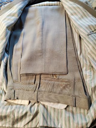 Traje de verano Borgini beige. 