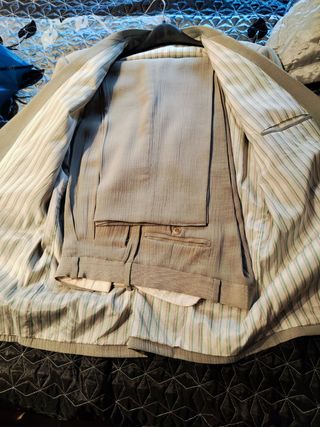 Traje de verano Borgini beige. 