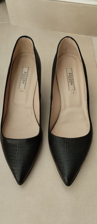 Zapatos de salón ZENDRA del Corte inglés,negros.