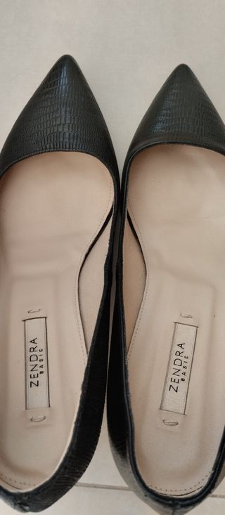 Zapatos de salón ZENDRA del Corte inglés,negros.