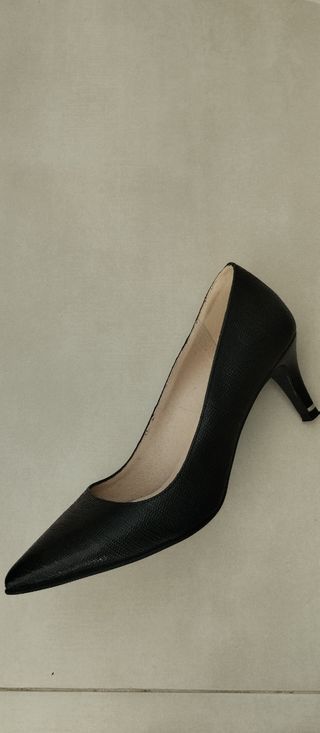 Zapatos de salón ZENDRA del Corte inglés,negros.