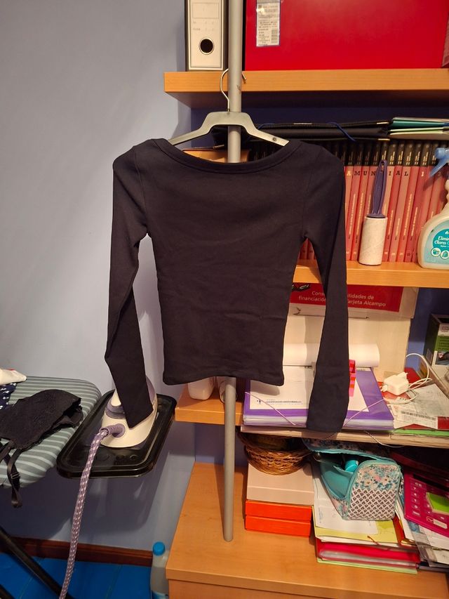 T-shirt Zara manga comprida preta